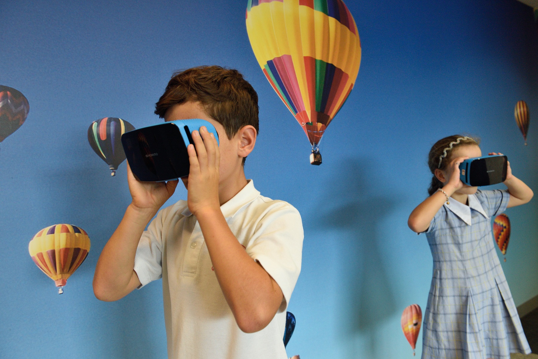 Børn med VR-briller