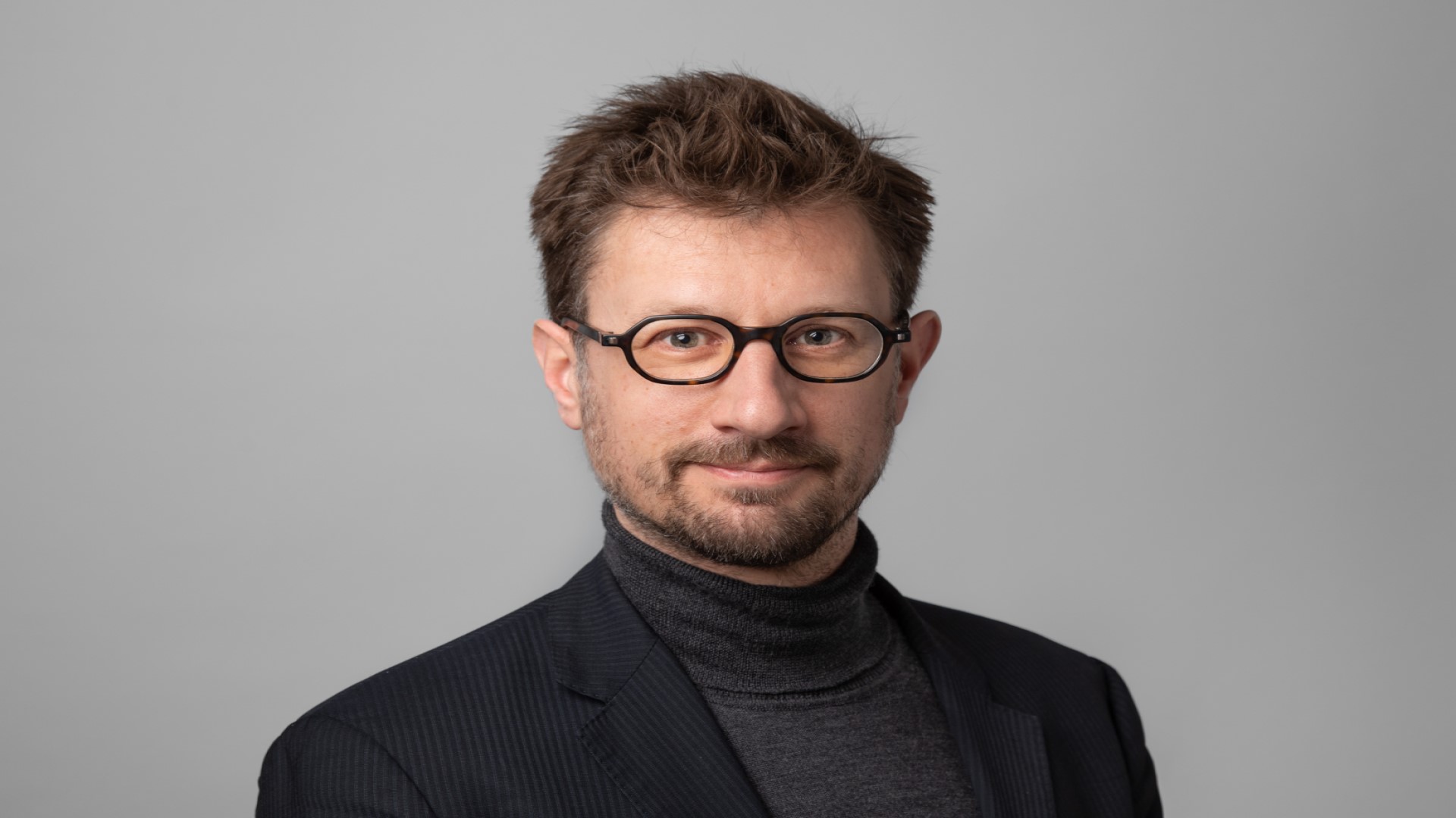 Portrait of Julien Daubanes, Associate Professor of DTU Management